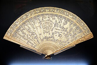 Éventail chinois brisé - Musée de la Compagnie des Indes à Port-Louis (Morbihan, France).