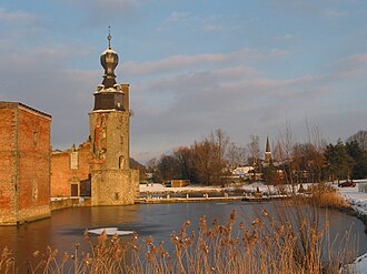 Havré , the castle ruins.