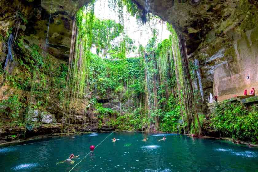 Chichen Itza, Cenotes in Yucatan