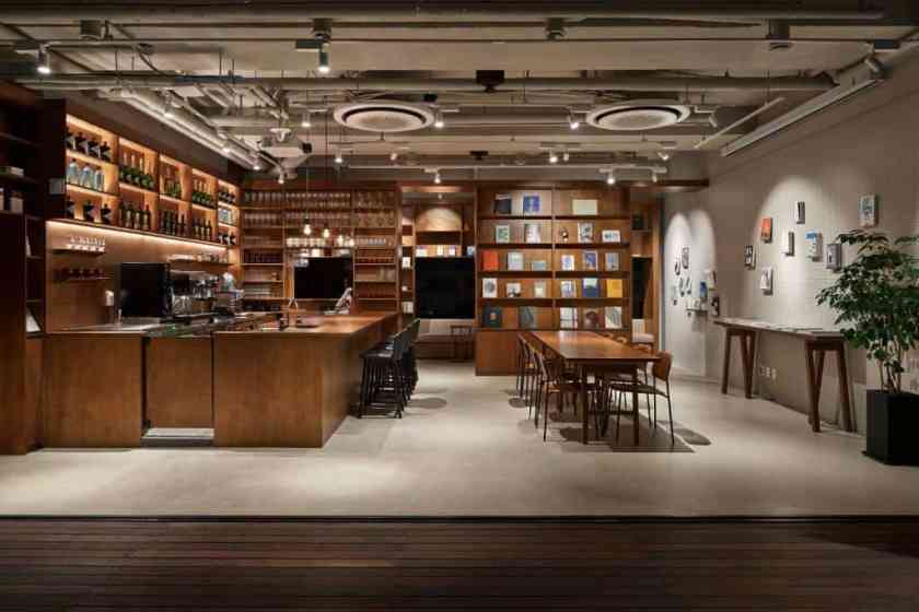Hotel Anteroom bar