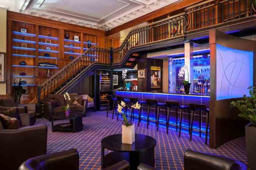 LHotel Lobby