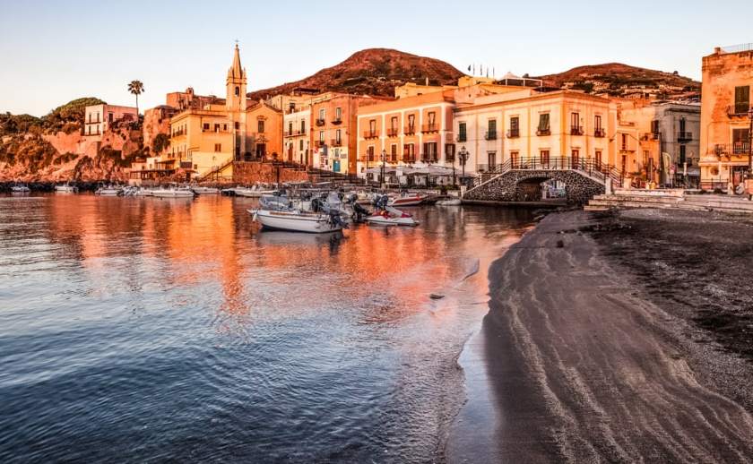 Lipari - quiet resorts in Italy