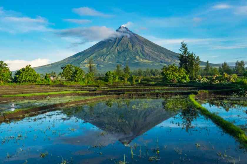 19 Breathtaking Places to Explore in The Philippines 31 Mount Mayon