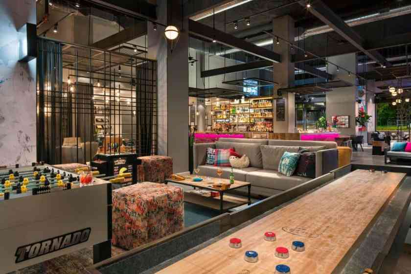 Moxy Chicago Downtown