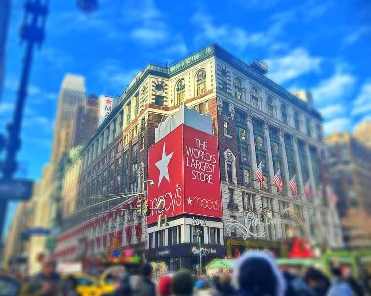 My photo of Macy’s Herald Square taken in winter 2024