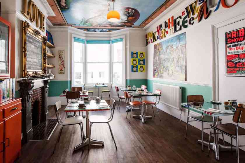 Snooze Hotel Breakfast Room - GlobalGrasshopper.com