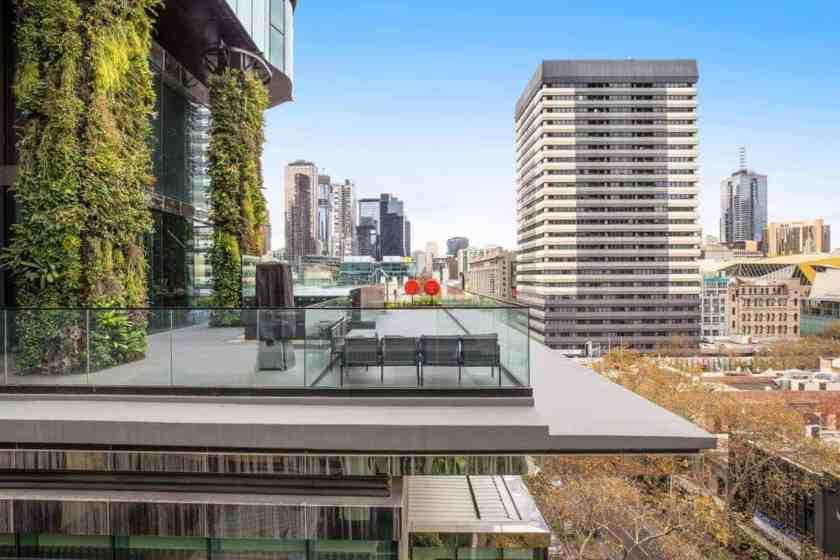 voco Central rooftop Bar