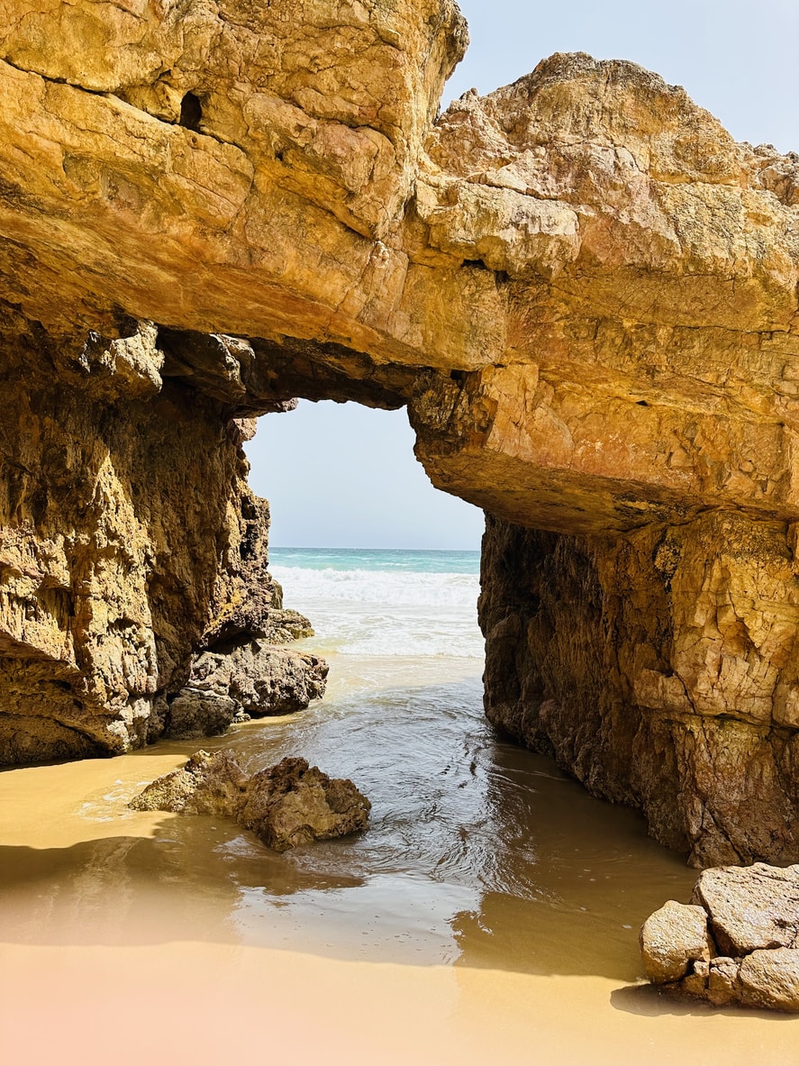 The Algarve's Hidden Beaches: A Guide to Seaside Serenity